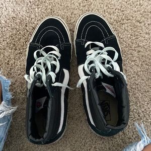Men high top black and white vans